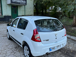 Dacia Sandero foto 4