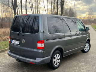 Volkswagen Caravelle foto 16