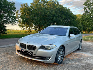 BMW 5 Series foto 1