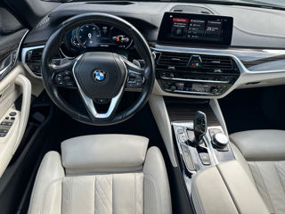 BMW 5 Series foto 15