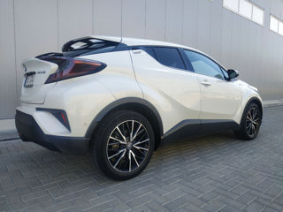 Toyota C-HR foto 7