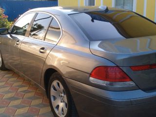 BMW 7 Series foto 1