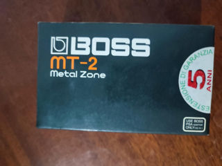 Boss MT-2