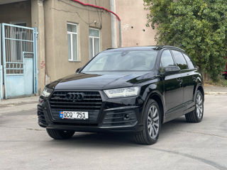 Audi Q7 foto 1