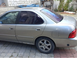 Nissan Sentra foto 2