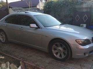 BMW 7 Series foto 3