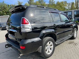 Toyota Land Cruiser Prado foto 3