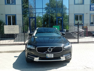 Volvo V90 Cross Country foto 1