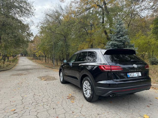 Volkswagen Touareg foto 5