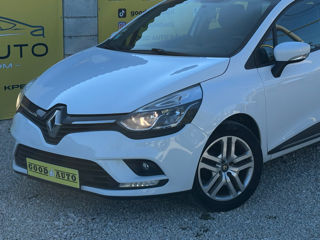 Renault Clio foto 2