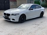 BMW 5 Series foto 3