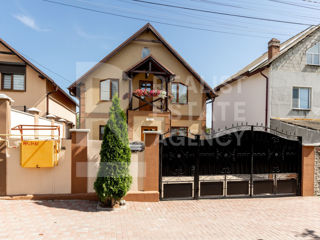 Vânzare, casă, 2 nivele, 115 mp + 3 ari, strada Ioan Botezătorul, Bubuieci