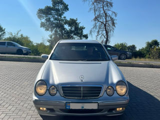 Mercedes E-Class foto 3