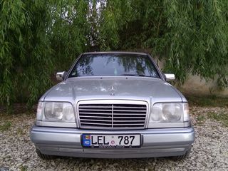 Mercedes Series (W124) foto 2