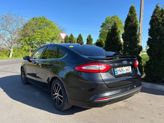 Ford Fusion фото 7