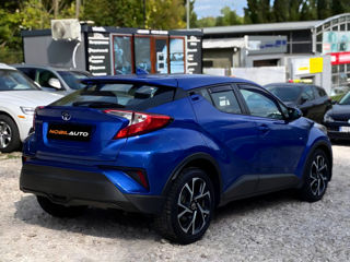 Toyota C-HR foto 5