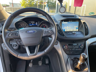 Ford Kuga foto 3