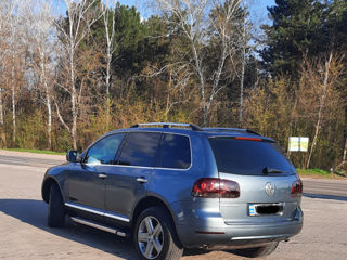 Volkswagen Touareg foto 0