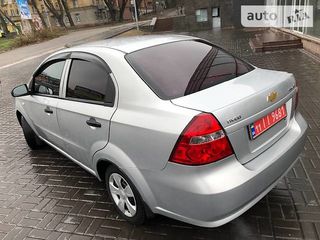 Chevrolet Aveo foto 4