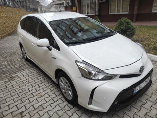 Toyota Prius + foto 3