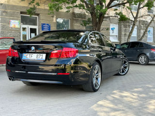 BMW 5 Series foto 7