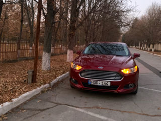 Ford Fusion foto 3