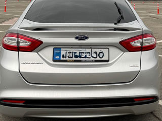 Ford Mondeo foto 12