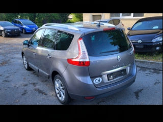 Renault Grand Scenic foto 3