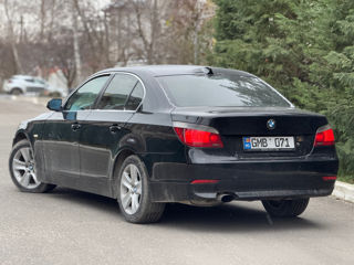 BMW 5 Series foto 6