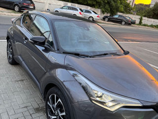 Toyota C-HR foto 6