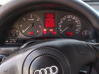 Audi A8 foto 7