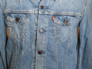 Jeans джинсовая куртка Levis foto 1