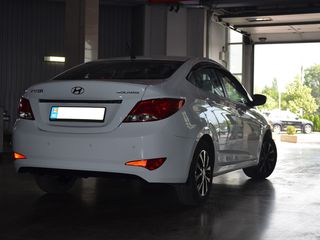 Hyundai Solaris foto 4