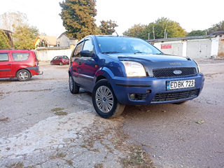 Ford Fusion foto 3