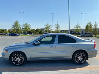 Volvo S60 foto 1