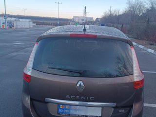 Renault Grand Scenic foto 3