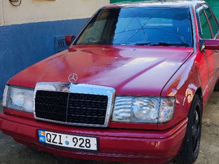 Mercedes E-Class