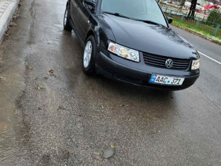 Volkswagen Passat foto 2