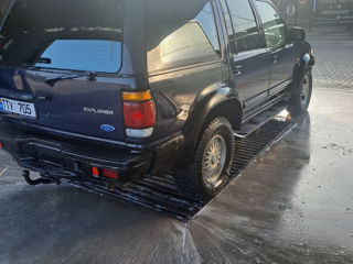 Ford Explorer фото 6