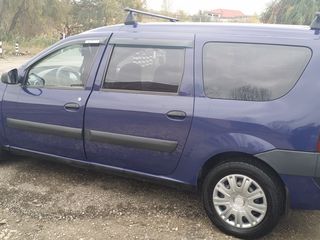 Dacia Logan foto 1