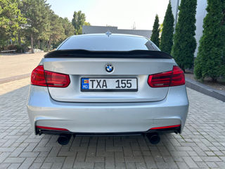 BMW 3 Series foto 3