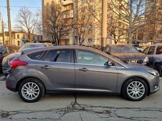 Ford Focus foto 3