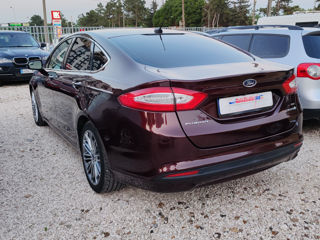 Ford Fusion foto 5