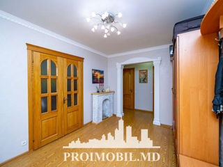 Apartament cu 3 camere, 72 m², Buiucani, Chișinău foto 16