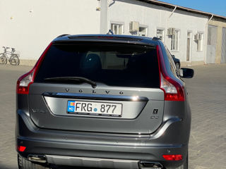 Volvo XC60 foto 3