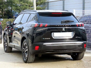 Peugeot 2008 foto 2