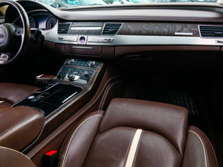 Audi A8 foto 6