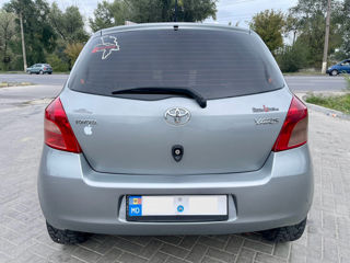 Toyota Yaris foto 5