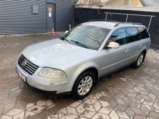 Volkswagen Passat foto 2