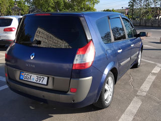 Renault Grand Scenic foto 8